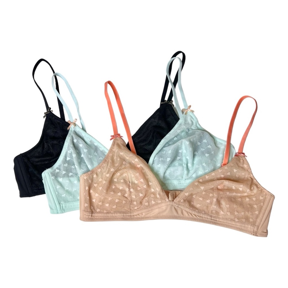 BCBGeneration 3 Bralette‎ Bundle. Size Large